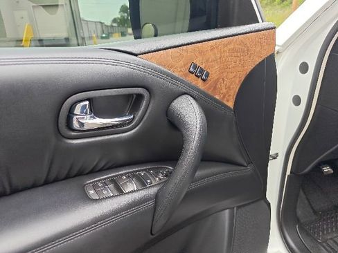 Used 2021 Nissan Armada SL w/ Captain's Chairs Package RWD image 11