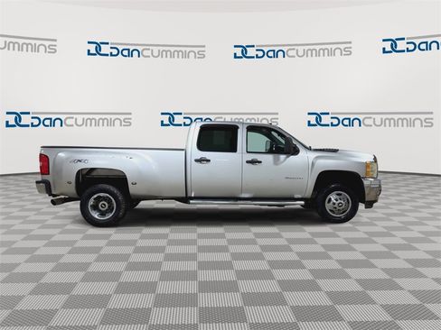 Used 2011 Chevrolet Silverado 3500 LT w/ Interior Plus Package image 9
