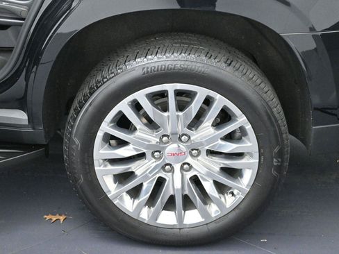 Used 2025 GMC Yukon Elevation image 40