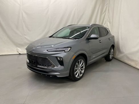 Used 2024 Buick Encore GX Avenir image 2