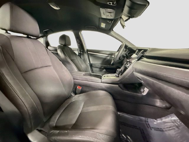 Used 2020 Honda Civic Sport image 28