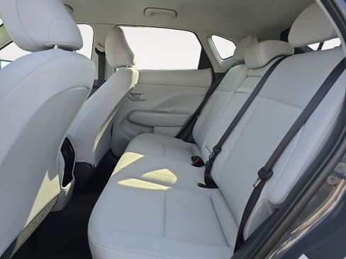 Certified 2025 Hyundai Kona SEL image 18