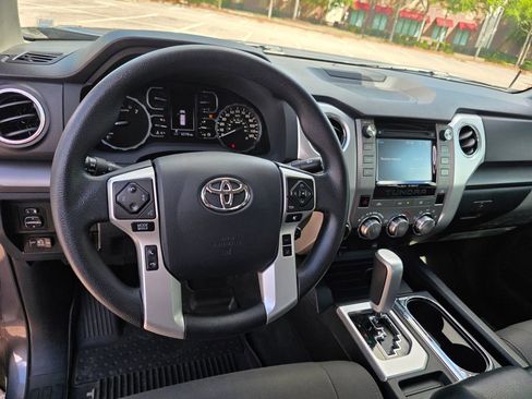 Used 2019 Toyota Tundra SR5 w/ SR5 Upgrade Package AWD/4WD image 14
