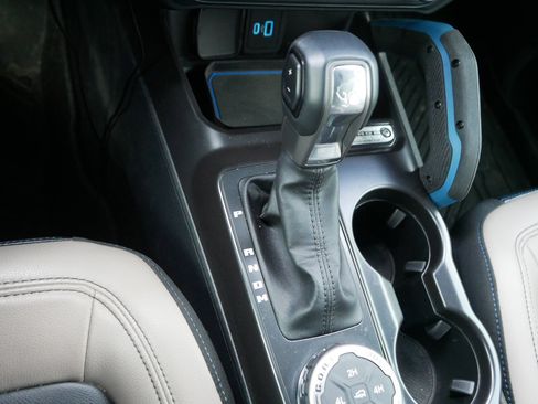 Used 2024 Ford Bronco Wildtrak image 24