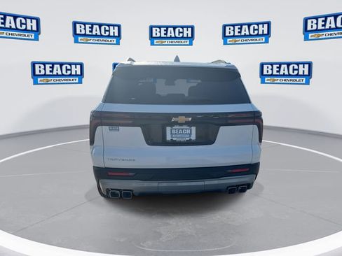 New 2026 Chevrolet Traverse LT image 7