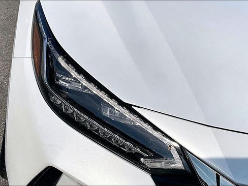 Used 2021 Nissan Sentra SR w/ SR Premium Package FWD image 25