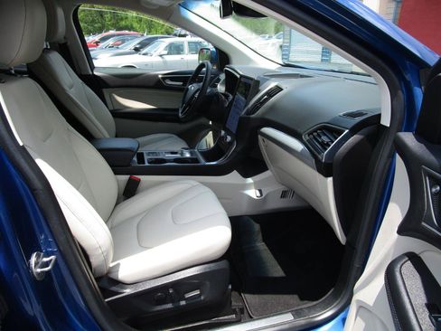 Used 2021 Ford Edge Titanium w/ Cargo Accessory Package FWD image 30