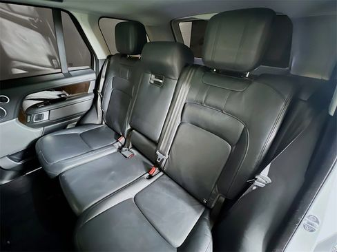 Used 2021 Land Rover Range Rover image 25