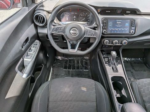 Used 2024 Nissan Kicks SV FWD image 16