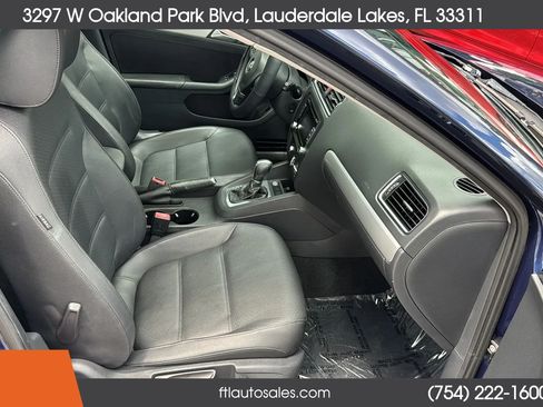 Used 2014 Volkswagen Jetta SE FWD image 38