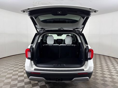 New 2026 Ford Explorer Platinum AWD/4WD image 24