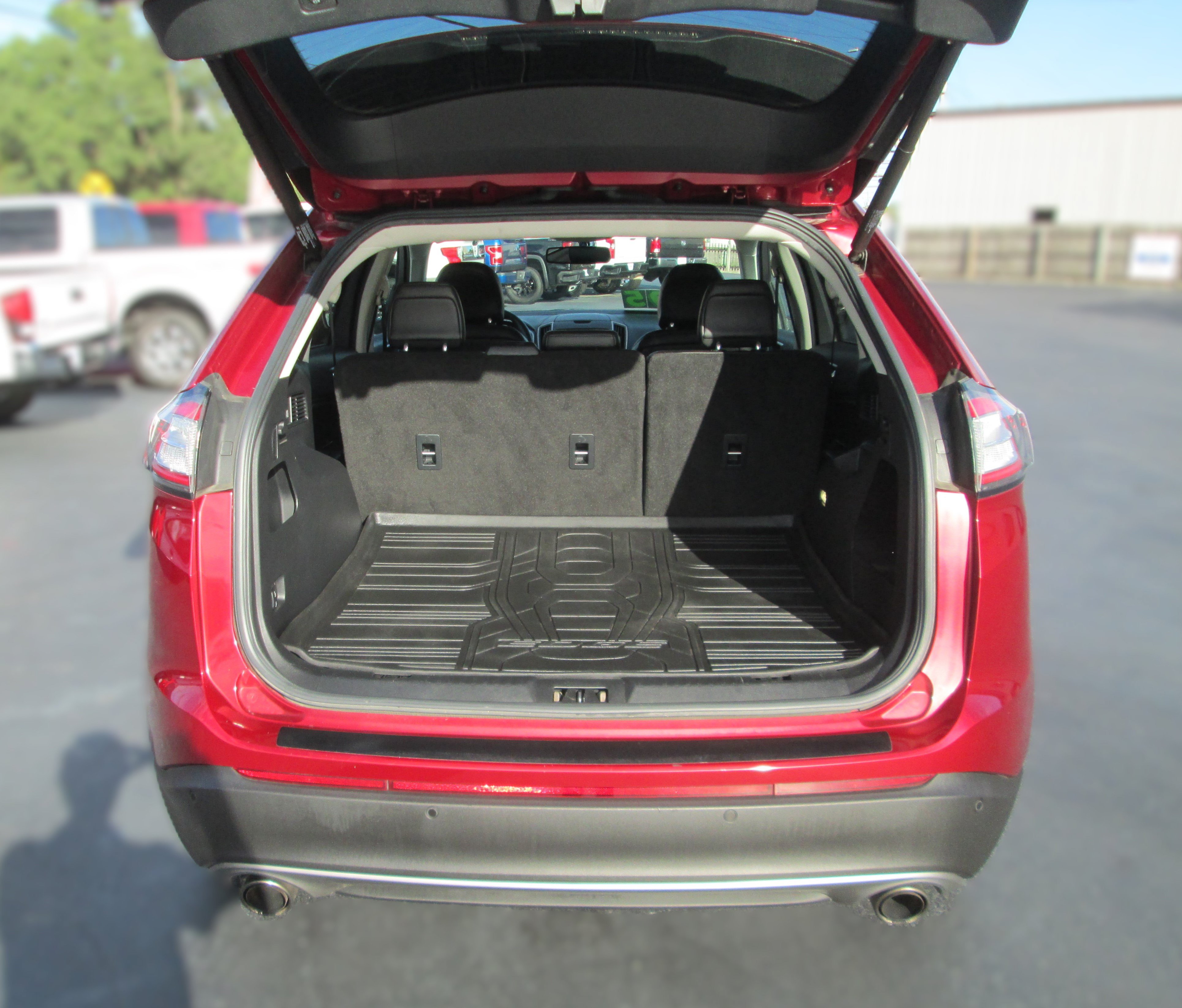 Used 2017 Ford Edge SEL w/ Equipment Group 201A FWD image 9