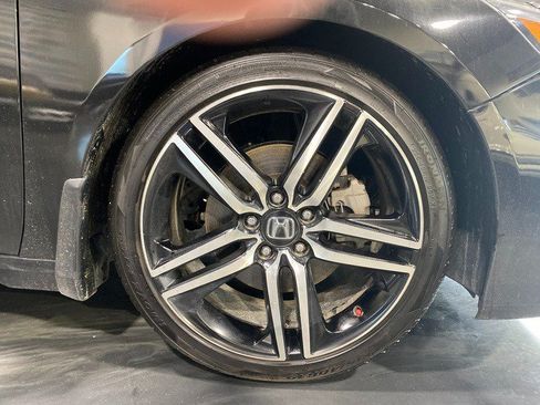 Used 2020 Honda Accord Touring image 7