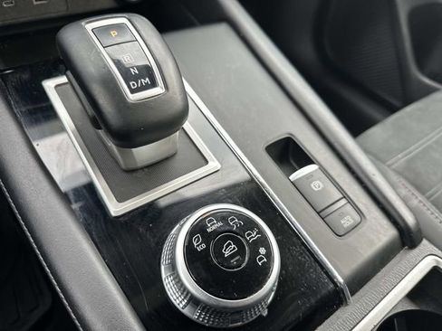 Used 2023 Mitsubishi Outlander SE image 26