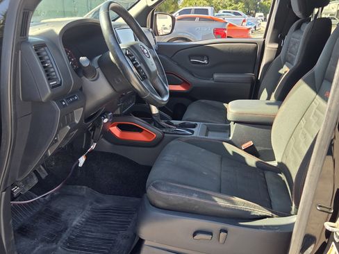 Used 2022 Nissan Frontier PRO-4X w/ Off-Road Protection Package AWD/4WD image 9