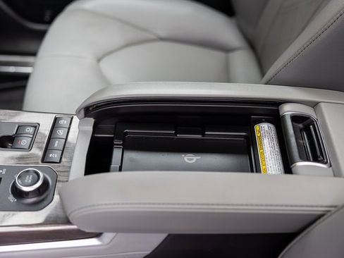 Used 2021 Toyota Highlander Platinum image 28