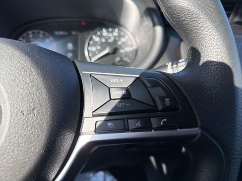 Used 2024 Nissan Kicks SV FWD image 16