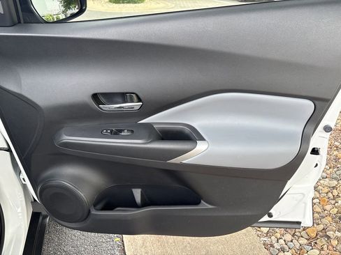 Used 2023 Nissan Kicks SR w/ SR PREMIUM PACKAGE w/ SR Premium Package FWD image 33