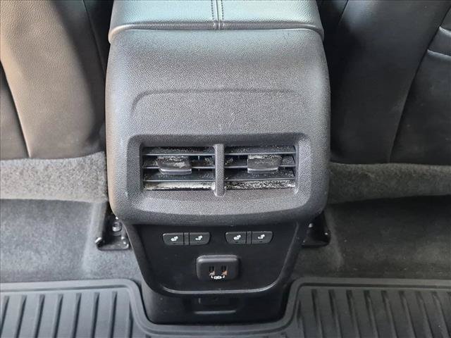 Used 2019 Chevrolet Equinox Premier FWD image 15