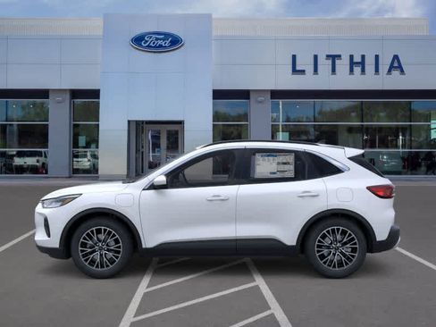 New 2026 Ford Escape SE FWD image 3