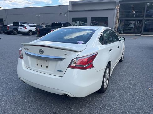 Used 2013 Nissan Altima 2.5 SL FWD image 22