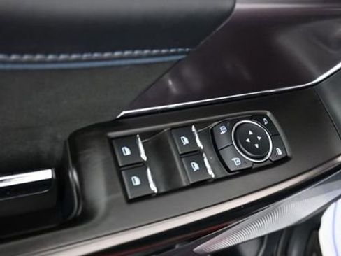 Used 2024 Ford F150 Platinum w/ Equipment Group 702A High image 10