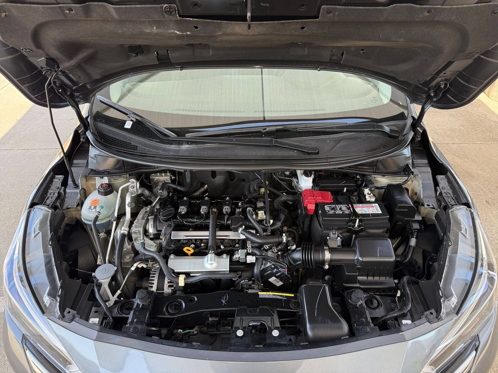 Used 2025 Nissan Versa SV FWD image 27