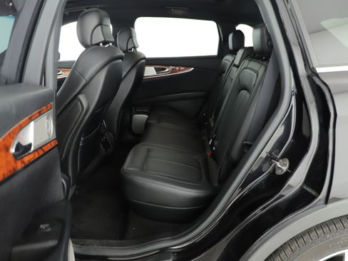 Used 2020 Lincoln Nautilus Reserve w/ Equipment Group 202A image 21