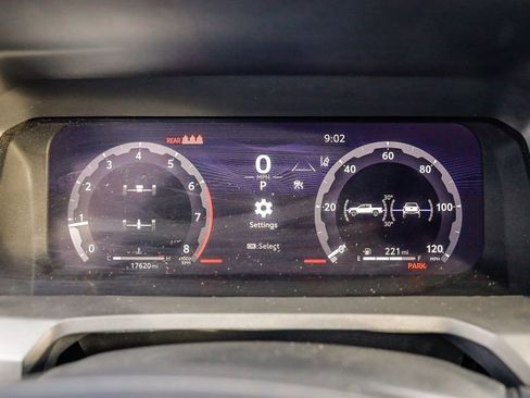 Used 2025 Toyota Tacoma TRD Off-Road image 27