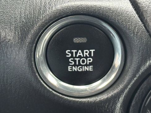Used 2016 MAZDA MX-5 Miata Club RWD image 18