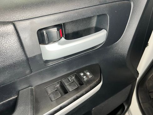 Used 2018 Toyota Tundra SR5 image 14