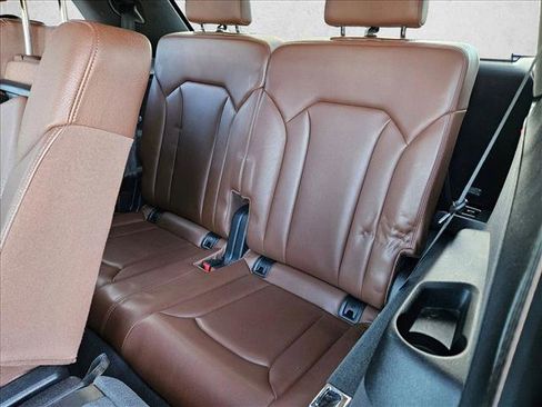 Used 2018 Audi Q7 3.0T Prestige image 18