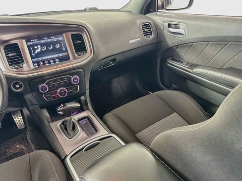 Used 2022 Dodge Charger R/T w/ Performance Handling Group image 21