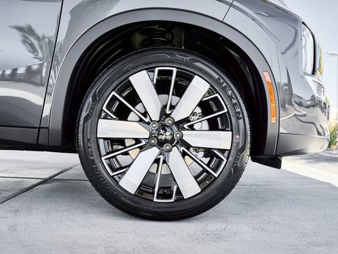 New 2026 Mitsubishi Outlander SE image 11