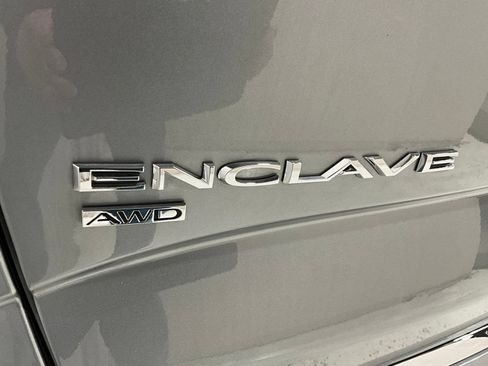 Used 2024 Buick Enclave Avenir w/ Avenir Technology Package AWD/4WD image 31