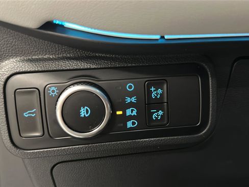 Used 2025 Ford Explorer Platinum w/ Ultimate Package image 21