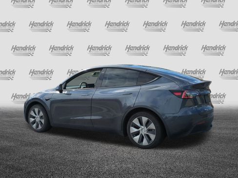Used 2021 Tesla Model Y 2WD image 8