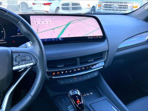 Used 2025 Cadillac CT5 Sport image 6