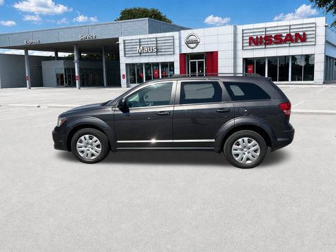 Used 2020 Dodge Journey SE FWD image 14