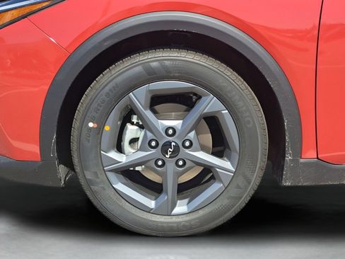 New 2025 Kia K4 FWD image 11