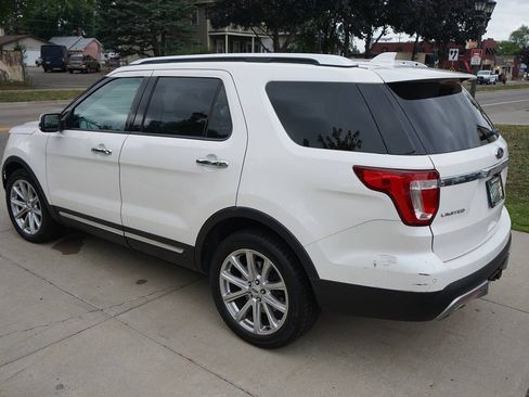 Used 2016 Ford Explorer Limited w/ Equipment Group 301A AWD/4WD image 11