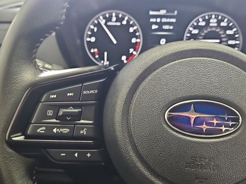 Used 2025 Subaru Forester Premium AWD/4WD image 16