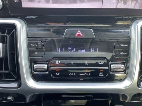 Used 2022 Kia Sorento SX image 30
