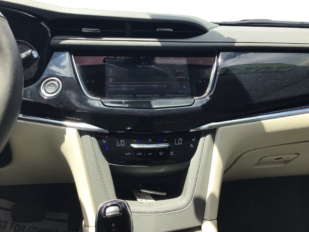 Used 2024 Cadillac XT6 Premium Luxury AWD/4WD image 14