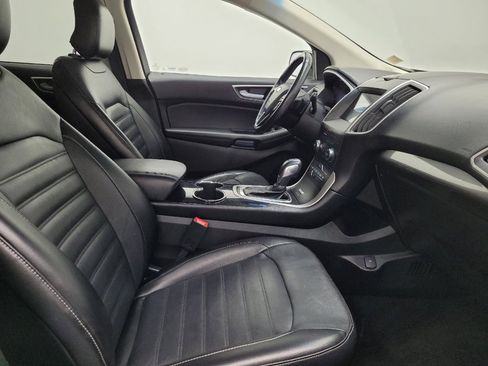 Used 2017 Ford Edge SEL w/ Equipment Group 201A AWD/4WD image 21