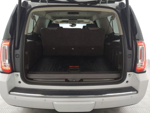 Used 2017 GMC Yukon XL Denali w/ Open Road Package AWD/4WD image 29