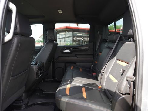 Used 2024 GMC Sierra 1500 AT4 w/ Technology Package AWD/4WD image 26