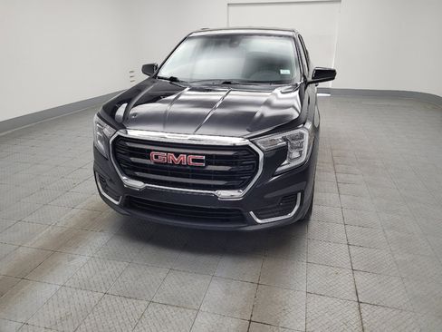 Used 2023 GMC Terrain SLE FWD image 15