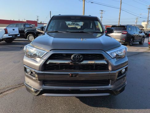 Used 2019 Toyota 4Runner Limited AWD/4WD image 8
