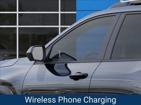 New 2027 Chevrolet Equinox LT w/ Convenience Package II FWD image 13